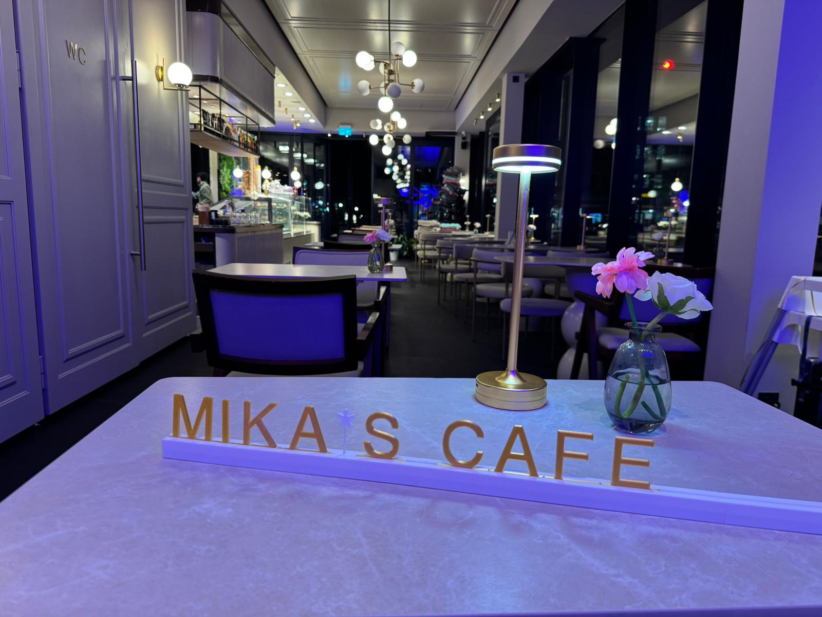 Café Atmosphäre Mika’s eat & Drink